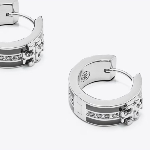 Tory Burch Jewelry - NWT Tory Burch Kira Enamel Hoop Huggie Earrings